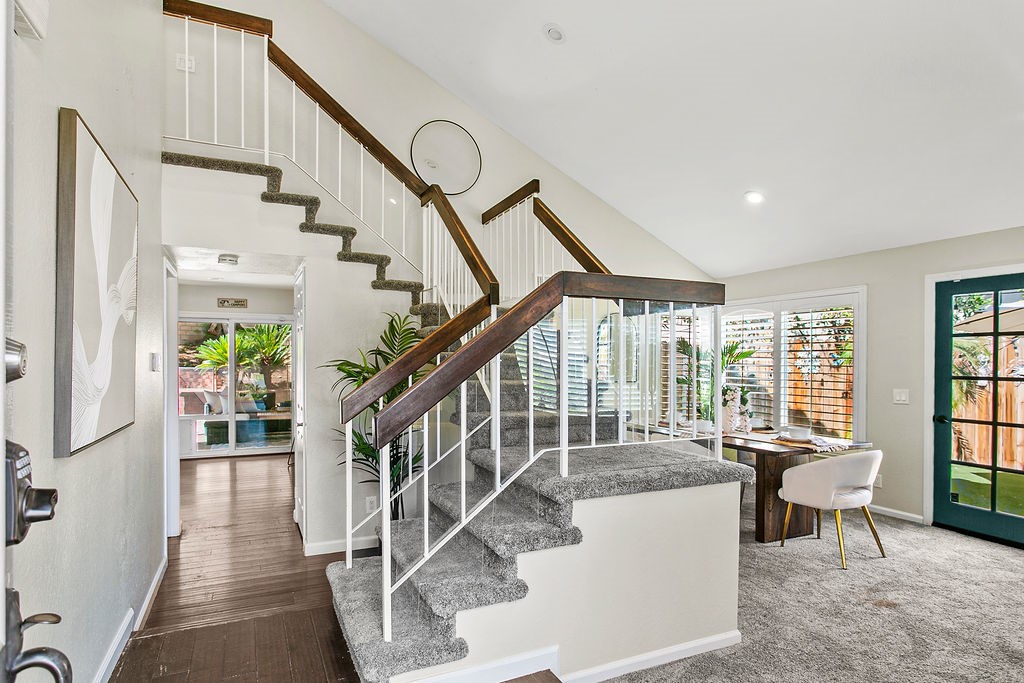 MLS #OC25234151 image #2