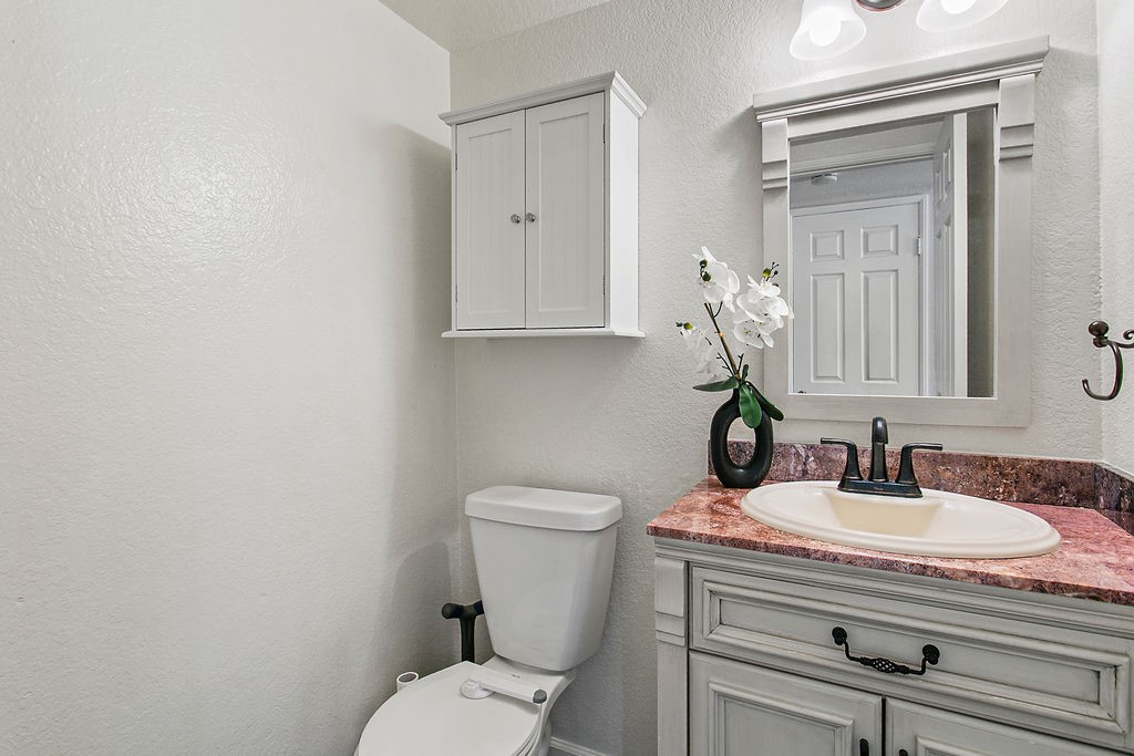 MLS #OC25234151 image #22