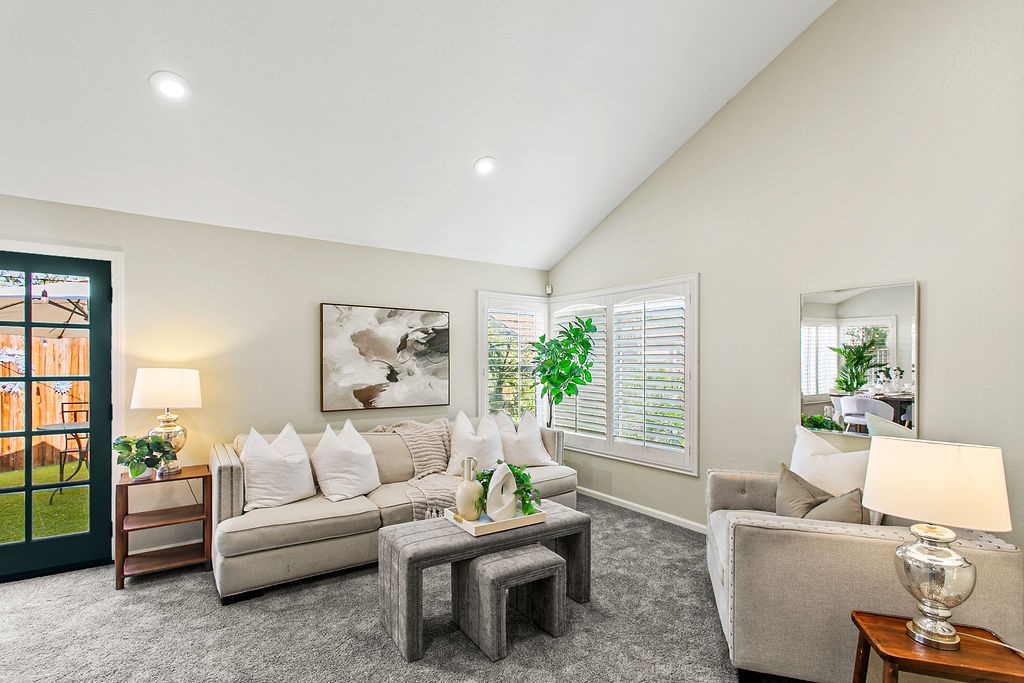 MLS #OC25234151 image #3