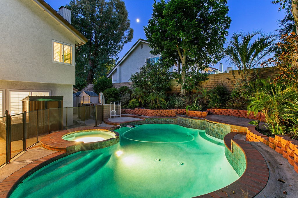 MLS #OC25234151 image #36