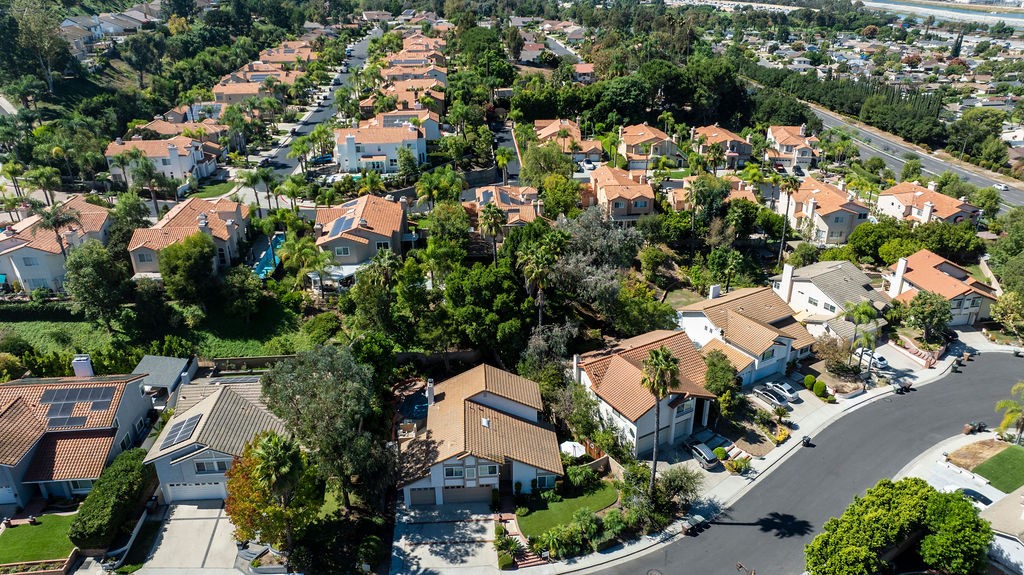 MLS #OC25234151 image #43