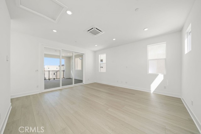 MLS #OC25234270 image #26