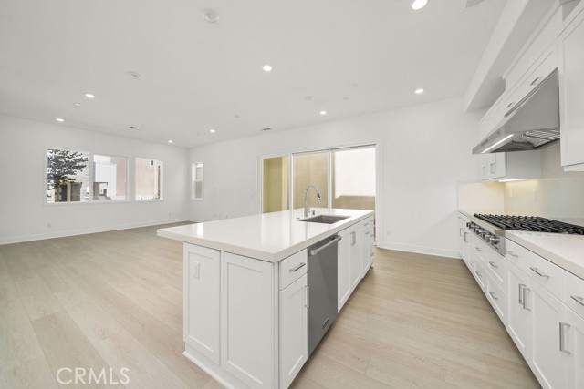 MLS #OC25234270 image #3