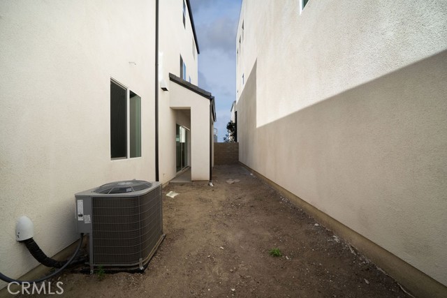 MLS #OC25234270 image #30