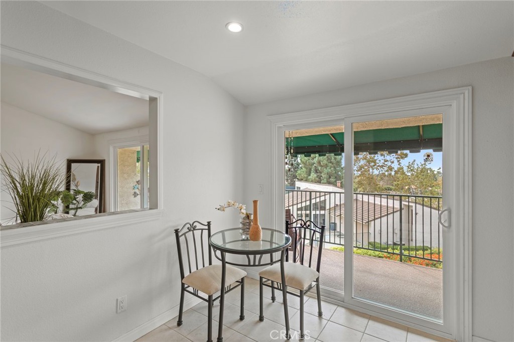 MLS #OC25234322 image #10