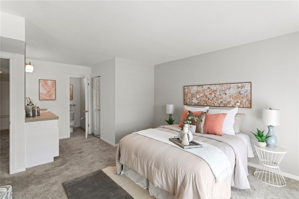 MLS #OC25234322 image #16