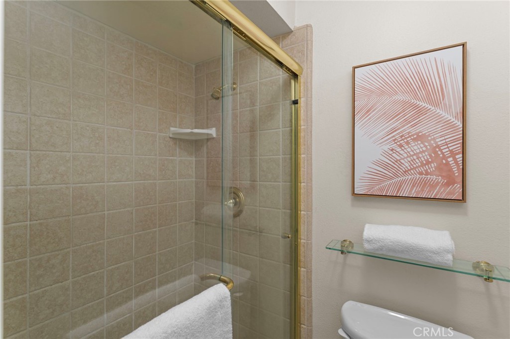 MLS #OC25234322 image #20