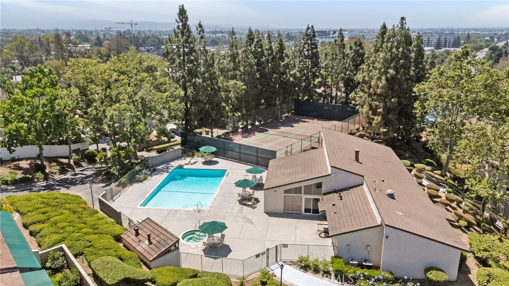 MLS #OC25234322 image #33