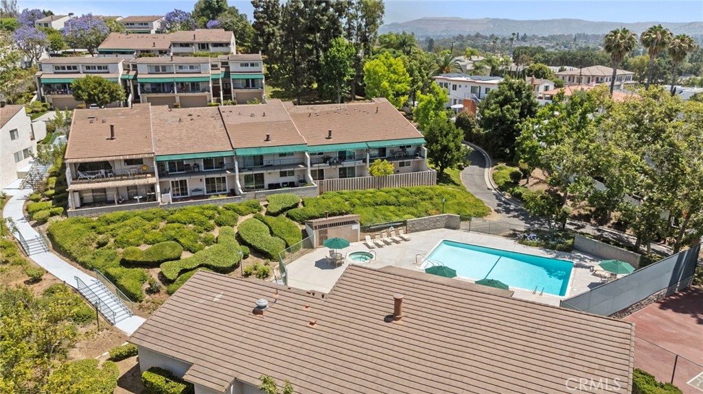 MLS #OC25234322 image #39