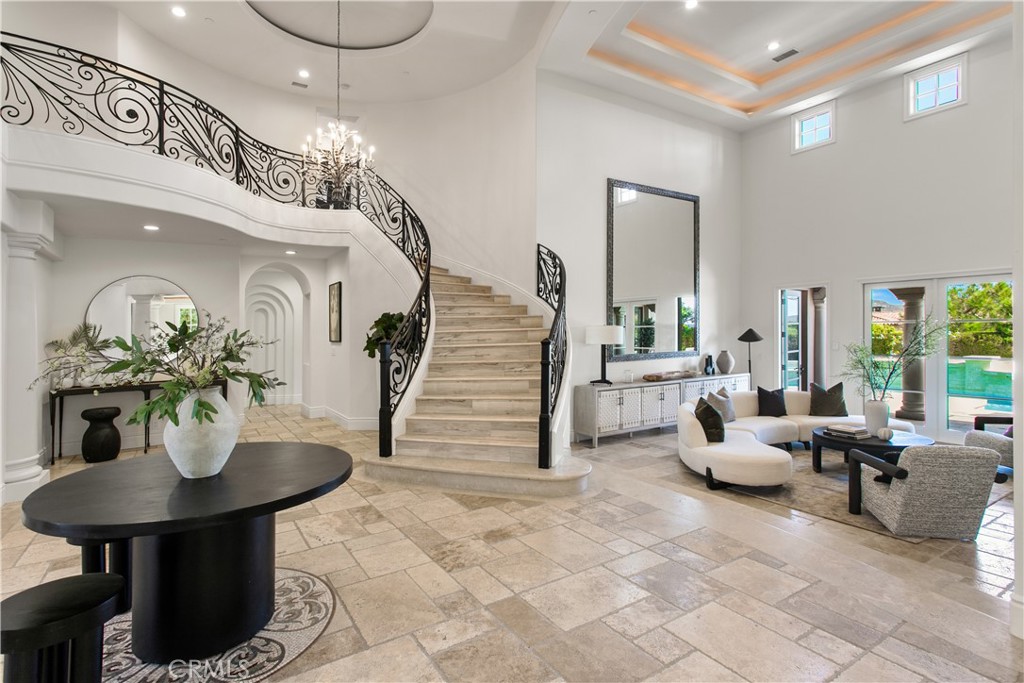 MLS #OC25234337 image #4