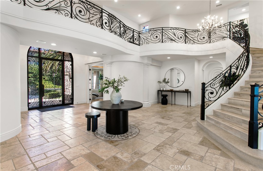 MLS #OC25234337 image #5