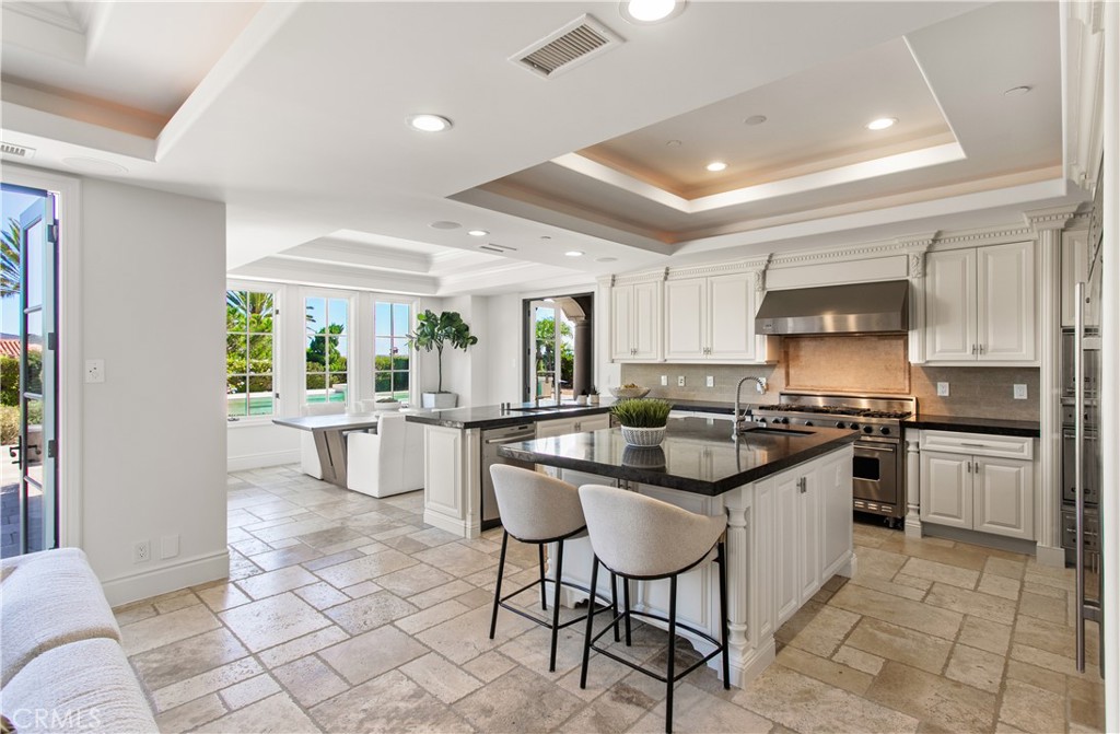 MLS #OC25234337 image #8