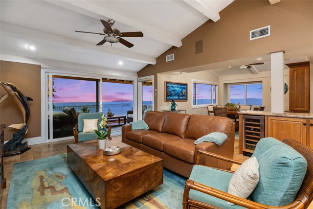 MLS #OC25234340 image #0