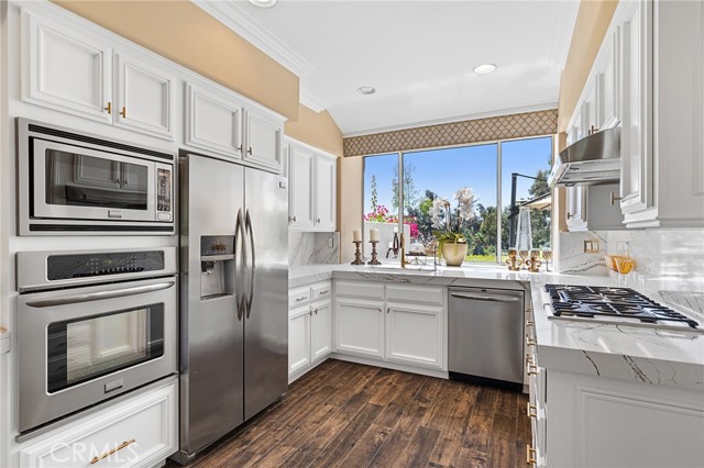 MLS #OC25234360 image #11