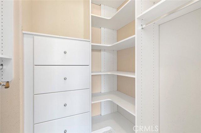 MLS #OC25234360 image #30