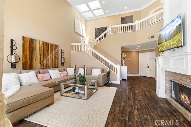 MLS #OC25234360 image #6