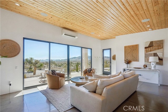 MLS #OC25234362 image #11