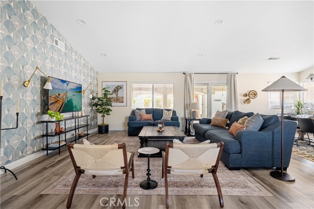 MLS #OC25234364 image #2