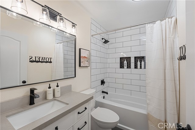 MLS #OC25234364 image #23