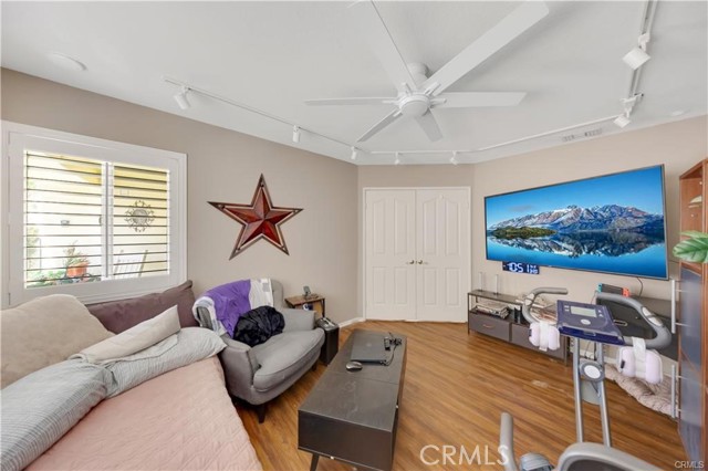 MLS #OC25234370 image #22