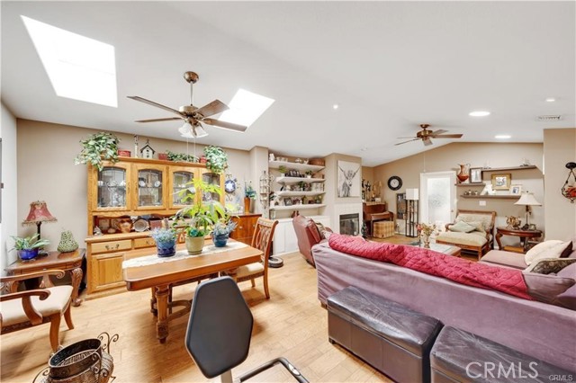 MLS #OC25234370 image #6