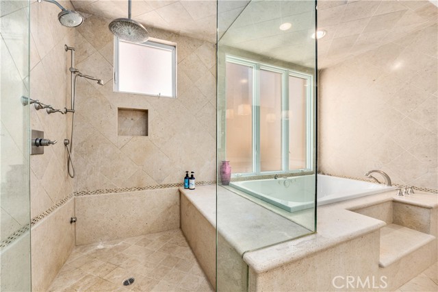 MLS #OC25234374 image #33