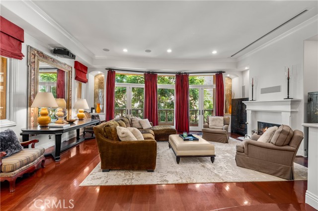 MLS #OC25234374 image #4