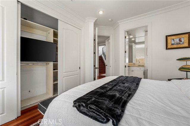 MLS #OC25234374 image #45