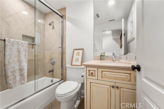 MLS #OC25234374 image #64