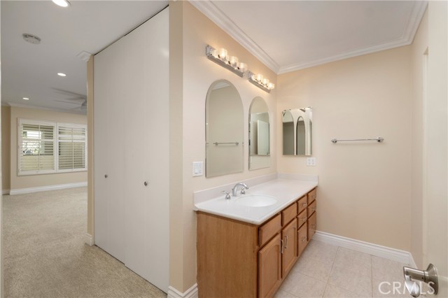 MLS #OC25234445 image #17