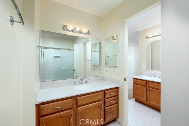 MLS #OC25234445 image #18