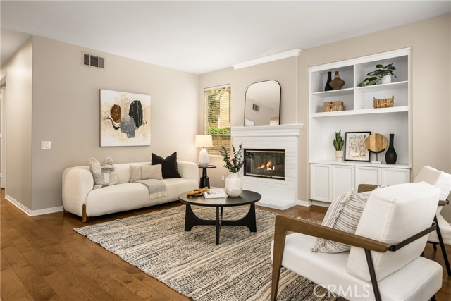 MLS #OC25234487 image #14