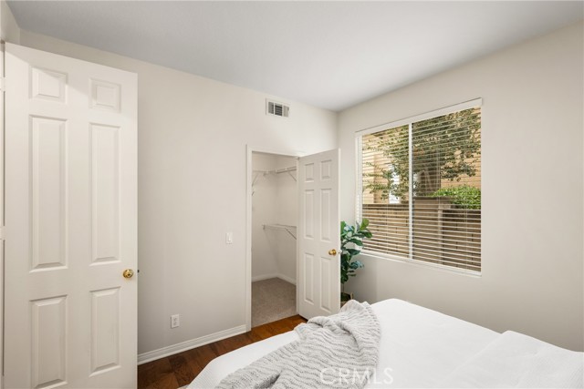 MLS #OC25234487 image #24