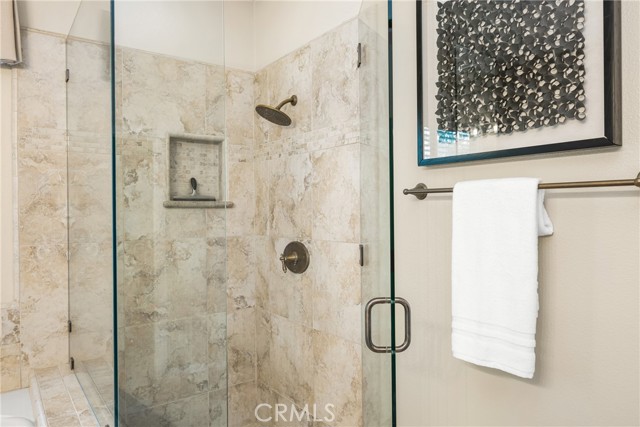 MLS #OC25234487 image #33