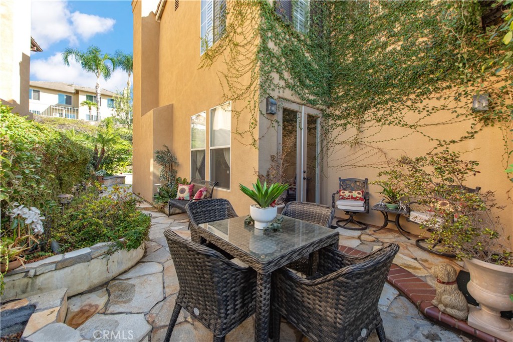 MLS #OC25234504 image #11