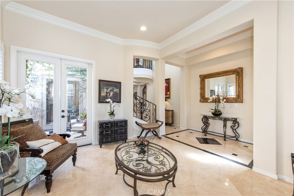 MLS #OC25234504 image #3