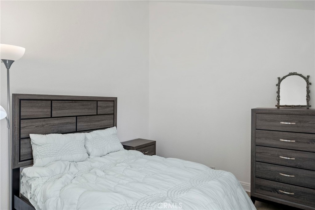 MLS #OC25234522 image #17