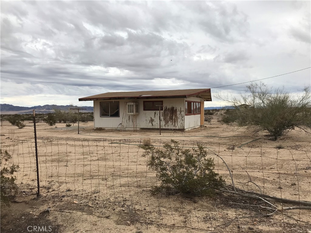 MLS #OC25234558 image #1