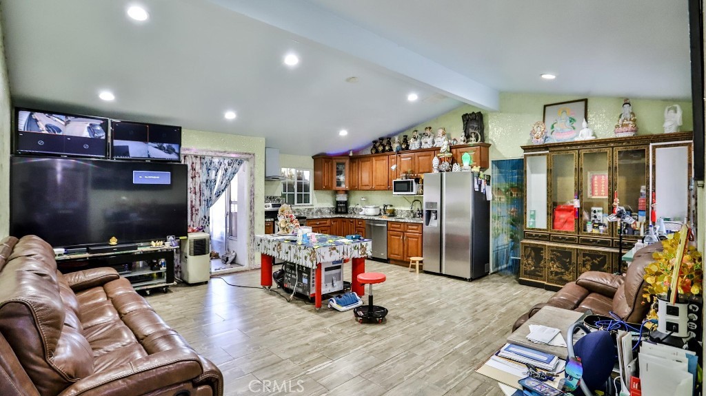 MLS #OC25234609 image #2