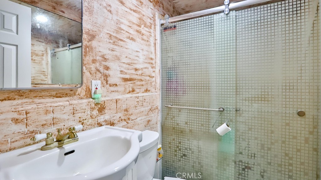 MLS #OC25234609 image #4