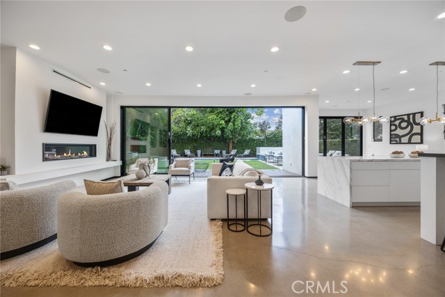 MLS #OC25234616 image #17