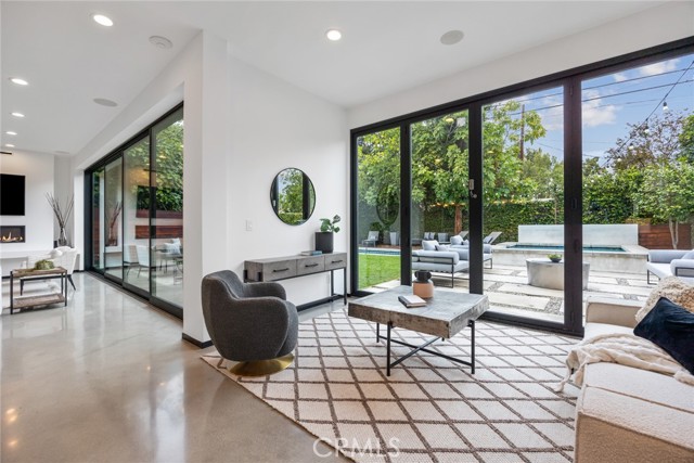 MLS #OC25234616 image #24