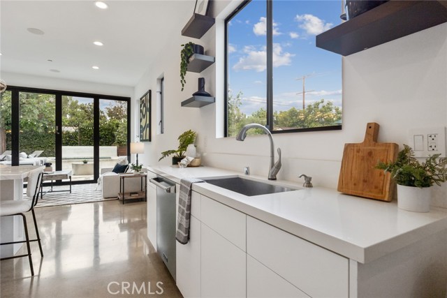 MLS #OC25234616 image #30