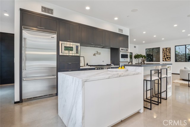 MLS #OC25234616 image #31