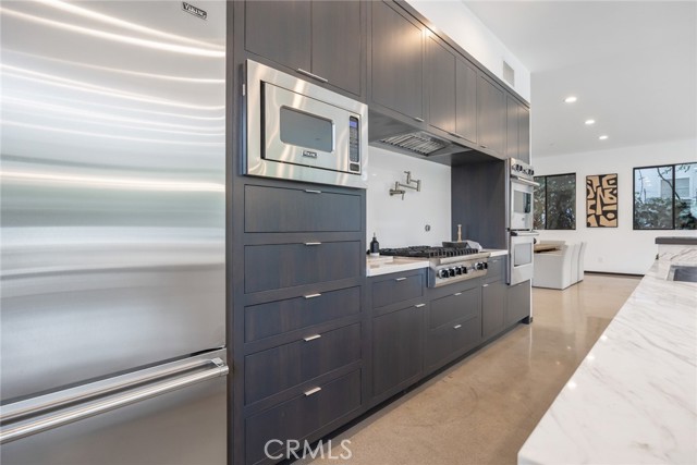 MLS #OC25234616 image #33