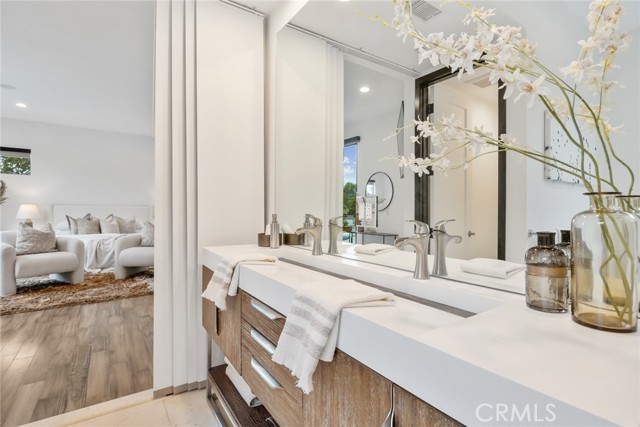 MLS #OC25234616 image #46