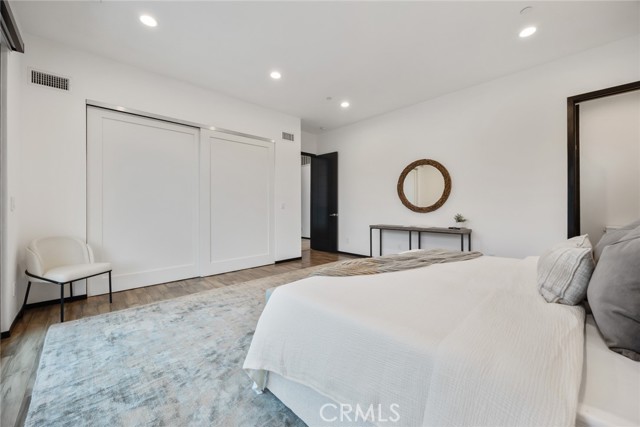 MLS #OC25234616 image #52