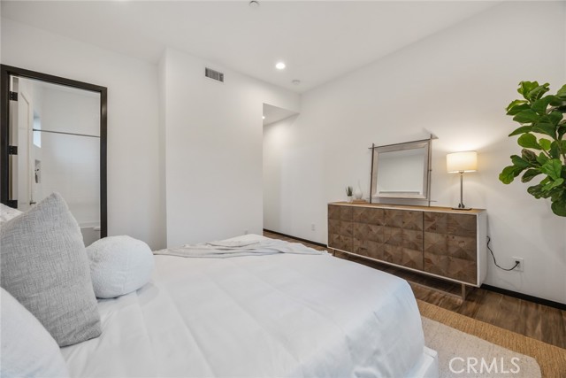 MLS #OC25234616 image #56