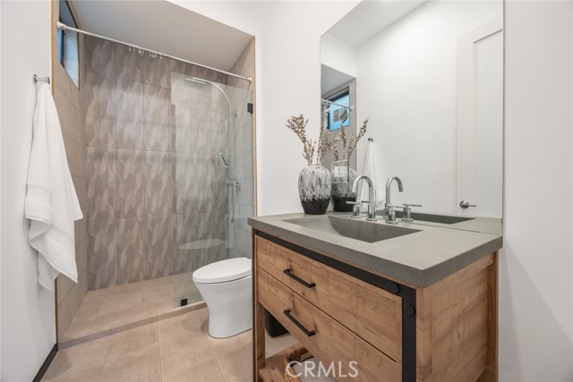 MLS #OC25234616 image #61