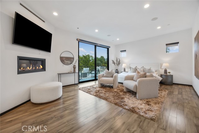 MLS #OC25234616 image #9